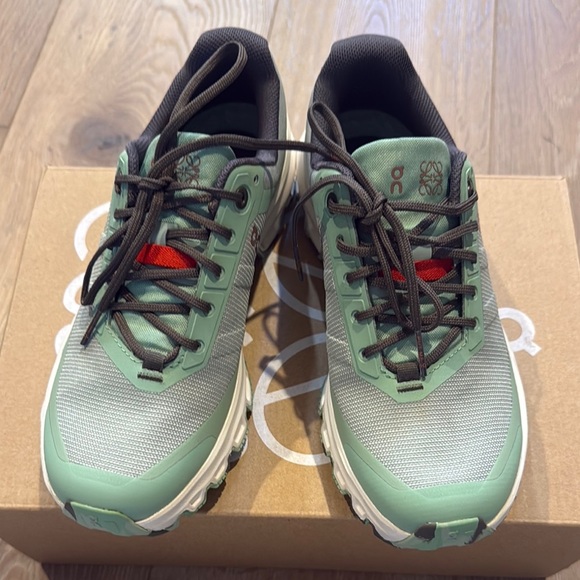 On Running Shoes - New Loewe Cloudventure Pale Green and Gray Sneakers